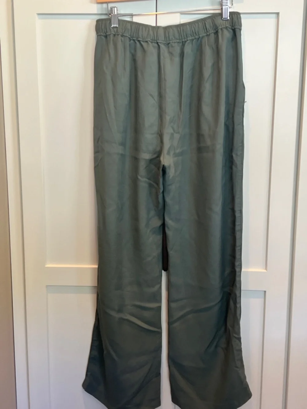 Zara Wide Leg Flowy Trousers - Sage Green - Size Large